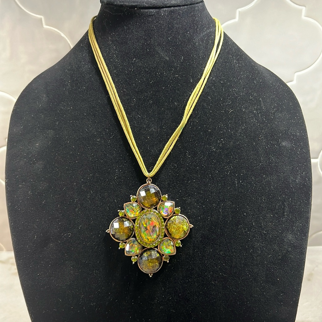Green Pendant Chocker With Green Suede For Comfort Pendant 3 Inches